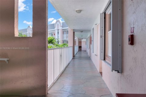 Condominio en venta en Sunrise, Florida, 3 dormitorios, 136.57 m2 № 1986463 - foto 12