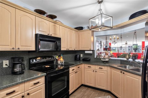 Condominio en venta en Sunrise, Florida, 3 dormitorios, 136.57 m2 № 1986463 - foto 21