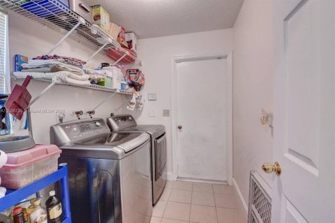 Casa en alquiler en Boca Raton, Florida, 3 dormitorios, 177.72 m2 № 1796985 - foto 9