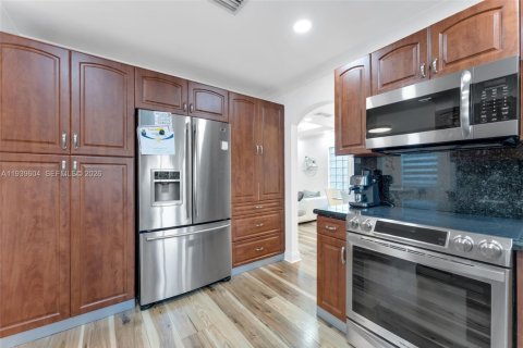 Villa ou maison à vendre à Pembroke Pines, Floride: 3 chambres, 183.95 m2 № 1997836 - photo 13