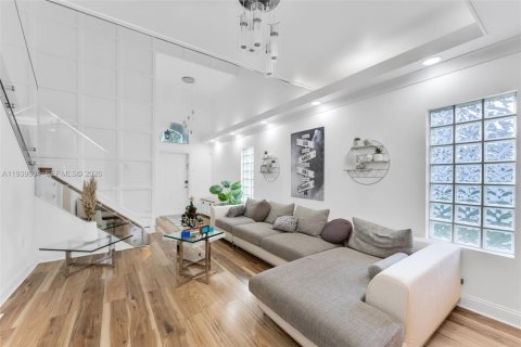 Villa ou maison à vendre à Pembroke Pines, Floride: 3 chambres, 183.95 m2 № 1997836 - photo 5