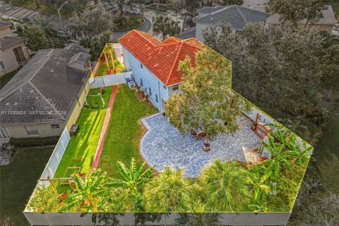 Villa ou maison à vendre à Pembroke Pines, Floride: 3 chambres, 183.95 m2 № 1997836 - photo 27