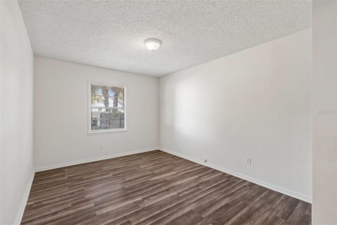 Villa ou maison à vendre à Tampa, Floride: 3 chambres, 128.76 m2 № 2294508 - photo 17