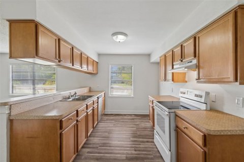 Villa ou maison à vendre à Tampa, Floride: 3 chambres, 128.76 m2 № 2294508 - photo 8