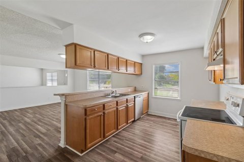 Villa ou maison à vendre à Tampa, Floride: 3 chambres, 128.76 m2 № 2294508 - photo 9
