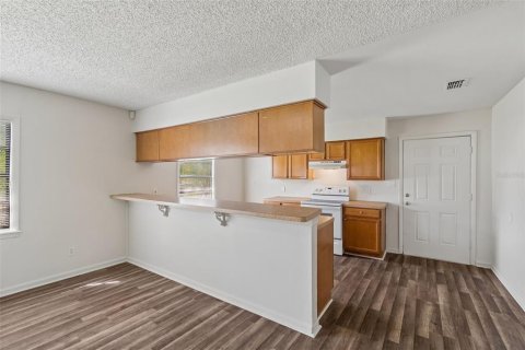 Villa ou maison à vendre à Tampa, Floride: 3 chambres, 128.76 m2 № 2294508 - photo 6