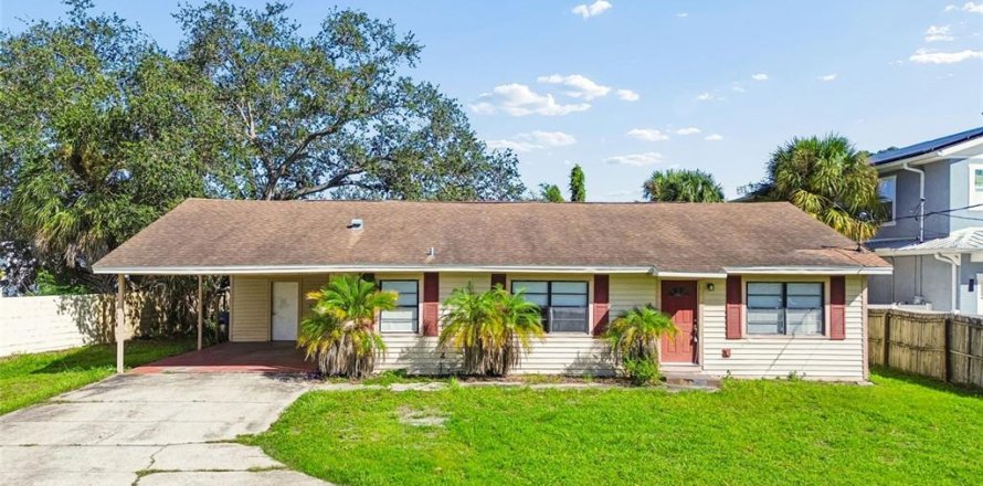 Villa ou maison à Tampa, Floride 3 chambres, 128.76 m2 № 2294508