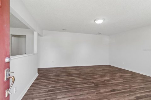 Villa ou maison à vendre à Tampa, Floride: 3 chambres, 128.76 m2 № 2294508 - photo 2