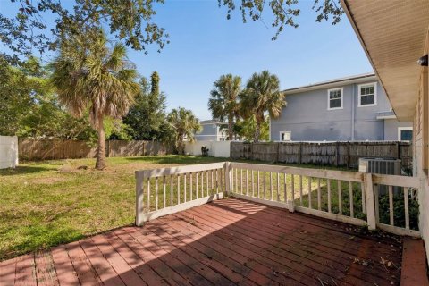 Villa ou maison à vendre à Tampa, Floride: 3 chambres, 128.76 m2 № 2294508 - photo 19