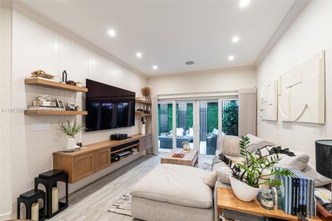 Купить виллу или дом в Майами, Флорида 3 спальни, 141.77м2, № 2033408 - фото 11