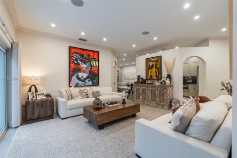 Купить виллу или дом в Майами, Флорида 3 спальни, 141.77м2, № 2033408 - фото 4