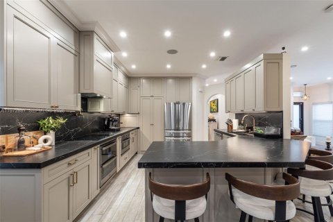 Купить виллу или дом в Майами, Флорида 3 спальни, 141.77м2, № 2033408 - фото 14