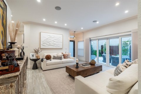 Купить виллу или дом в Майами, Флорида 3 спальни, 141.77м2, № 2033408 - фото 6