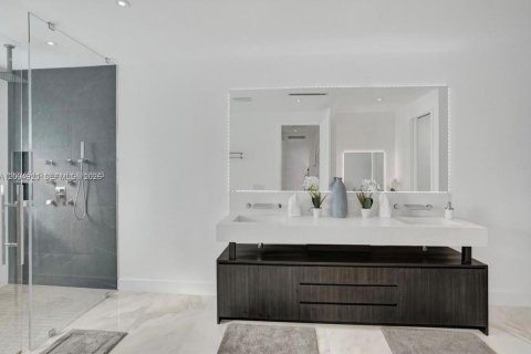 Casa en alquiler en Plantation, Florida, 9 dormitorios, 383.97 m2 № 2269227 - foto 27