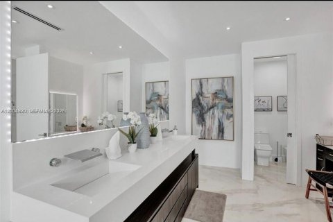 Casa en alquiler en Plantation, Florida, 9 dormitorios, 383.97 m2 № 2269227 - foto 26