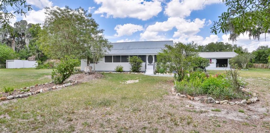 House in Bartow, Florida 3 bedrooms, 213.77 sq.m. № 2093575