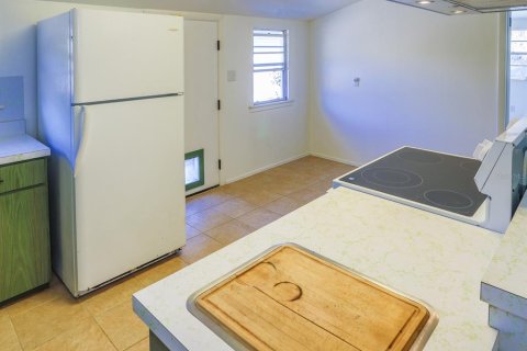 House in Bartow, Florida 3 bedrooms, 213.77 sq.m. № 2093575 - photo 26