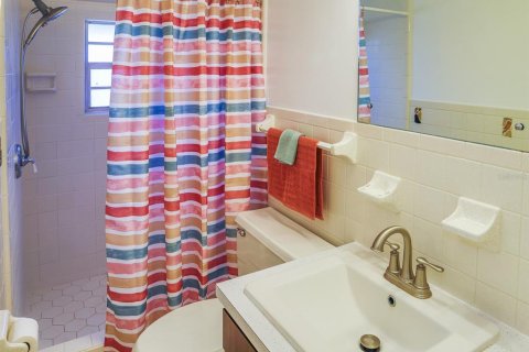 House in Bartow, Florida 3 bedrooms, 213.77 sq.m. № 2093575 - photo 23