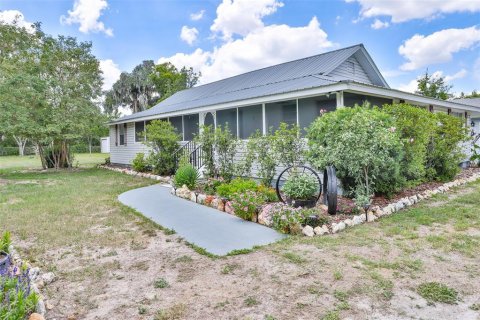 House in Bartow, Florida 3 bedrooms, 213.77 sq.m. № 2093575 - photo 4