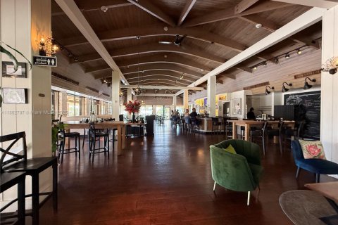 Снять в аренду кондоминиум в Халландейл-Бич, Флорида 1 спальня, 74.14м2, № 1957731 - фото 28