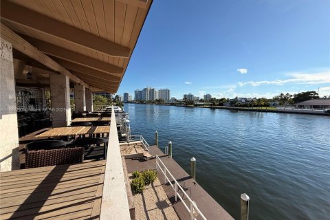 Снять в аренду кондоминиум в Халландейл-Бич, Флорида 1 спальня, 74.14м2, № 1957731 - фото 27