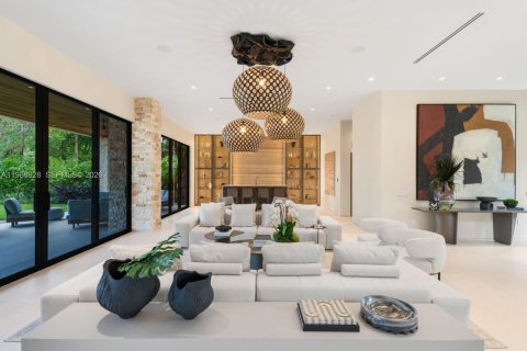 House in Miami, Florida 7 bedrooms № 2058920 - photo 8