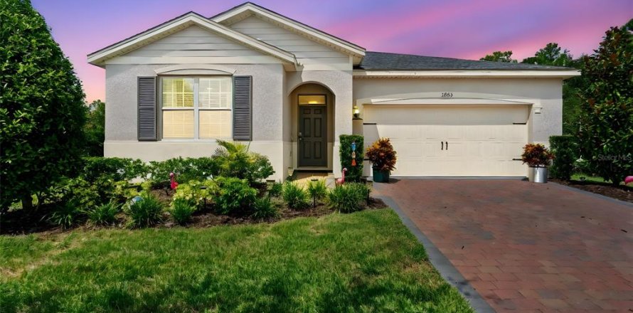 Villa ou maison à Clermont, Floride 2 chambres, 169.27 m2 № 1904697