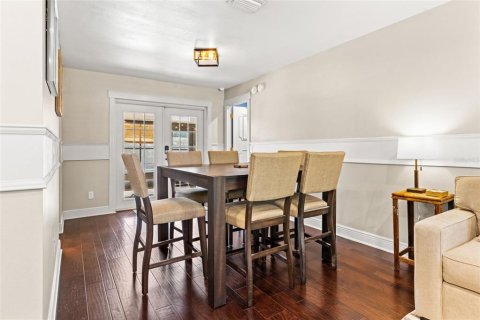 House in Tampa, Florida 3 bedrooms, 158.49 sq.m. № 2208229 - photo 6
