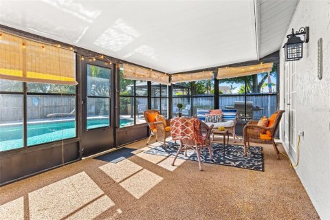 House in Tampa, Florida 3 bedrooms, 158.49 sq.m. № 2208229 - photo 22
