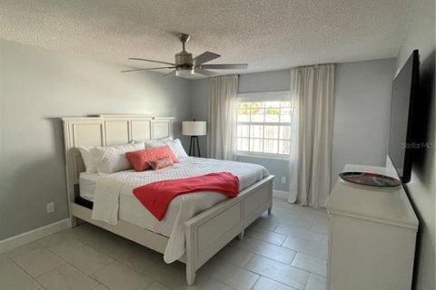 House in Merrit Island, Florida 3 bedrooms, 148.27 sq.m. № 2109219 - photo 20