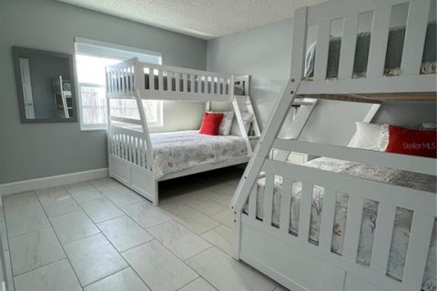 House in Merrit Island, Florida 3 bedrooms, 148.27 sq.m. № 2109219 - photo 27