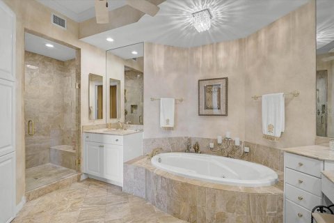 Condominio en venta en Osprey, Florida, 3 dormitorios, 281.4 m2 № 2108468 - foto 24