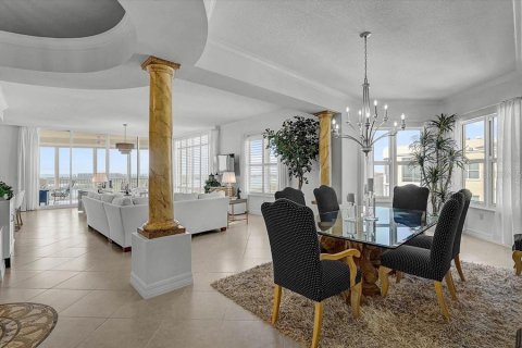 Condominio en venta en Osprey, Florida, 3 dormitorios, 281.4 m2 № 2108468 - foto 8