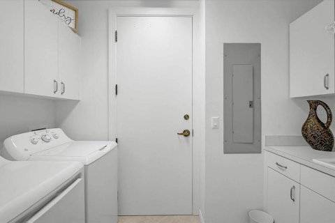 Condominio en venta en Osprey, Florida, 3 dormitorios, 281.4 m2 № 2108468 - foto 30