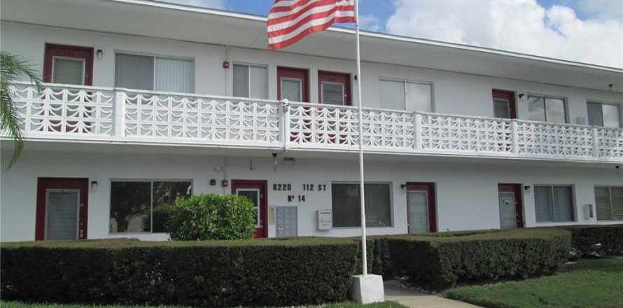 Condominio en Seminole, Florida, 2 dormitorios № 1569383