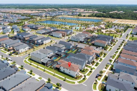 Casa en venta en Kissimmee, Florida, 7 dormitorios, 328.22 m2 № 2122905 - foto 5