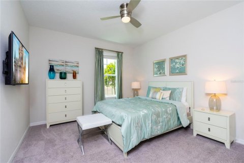Casa en venta en Kissimmee, Florida, 7 dormitorios, 328.22 m2 № 2122905 - foto 27