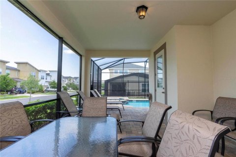 Casa en venta en Kissimmee, Florida, 7 dormitorios, 328.22 m2 № 2122905 - foto 20