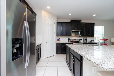 Casa en venta en Kissimmee, Florida, 7 dormitorios, 328.22 m2 № 2122905 - foto 13