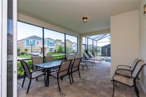 Casa en venta en Kissimmee, Florida, 7 dormitorios, 328.22 m2 № 2122905 - foto 19