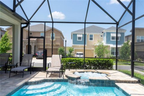Casa en venta en Kissimmee, Florida, 7 dormitorios, 328.22 m2 № 2122905 - foto 24