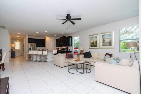 Casa en venta en Kissimmee, Florida, 7 dormitorios, 328.22 m2 № 2122905 - foto 14