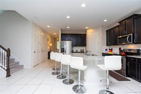 Casa en venta en Kissimmee, Florida, 7 dormitorios, 328.22 m2 № 2122905 - foto 11