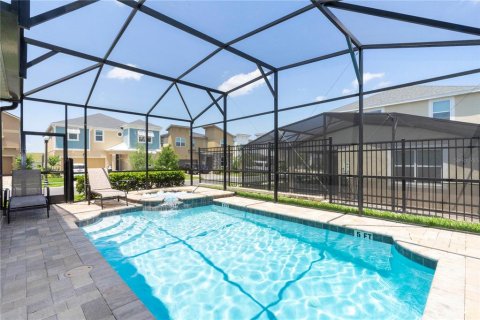 Casa en venta en Kissimmee, Florida, 7 dormitorios, 328.22 m2 № 2122905 - foto 23