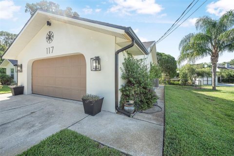 House in Edgewater, Florida 3 bedrooms, 161.19 sq.m. № 1812448 - photo 5