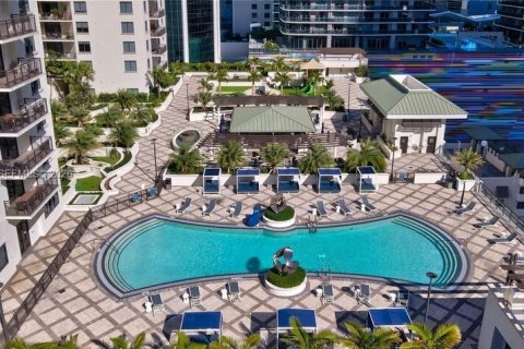 Condo in Miami, Florida, 2 bedrooms  № 2038347 - photo 30