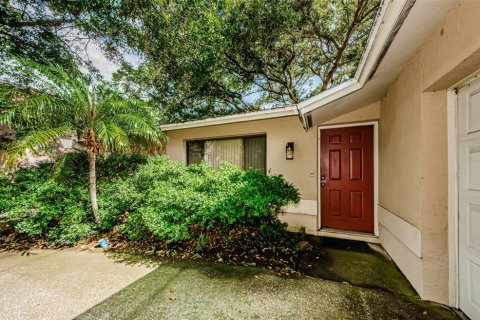 House in Largo, Florida 3 bedrooms, 120.77 sq.m. № 1798384 - photo 30