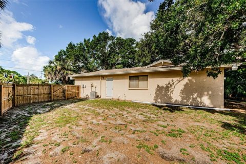 House in Largo, Florida 3 bedrooms, 120.77 sq.m. № 1798384 - photo 7