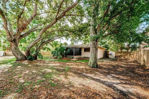 House in Largo, Florida 3 bedrooms, 120.77 sq.m. № 1798384 - photo 5
