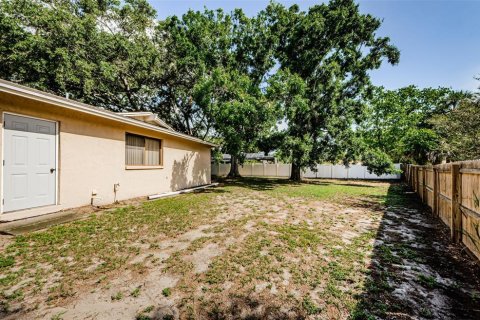 House in Largo, Florida 3 bedrooms, 120.77 sq.m. № 1798384 - photo 6